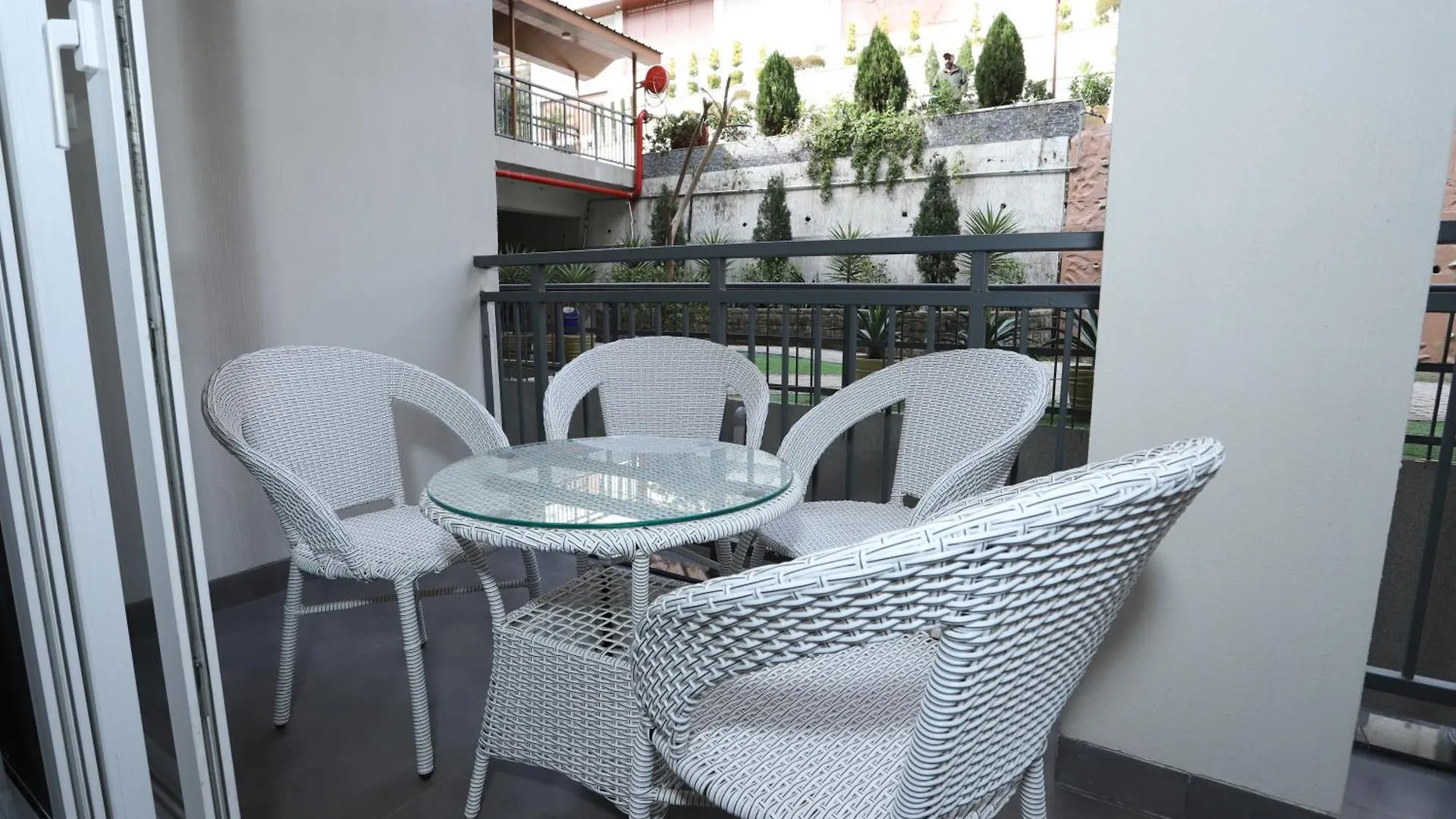 Juniper Whsiper Hotel Shimla