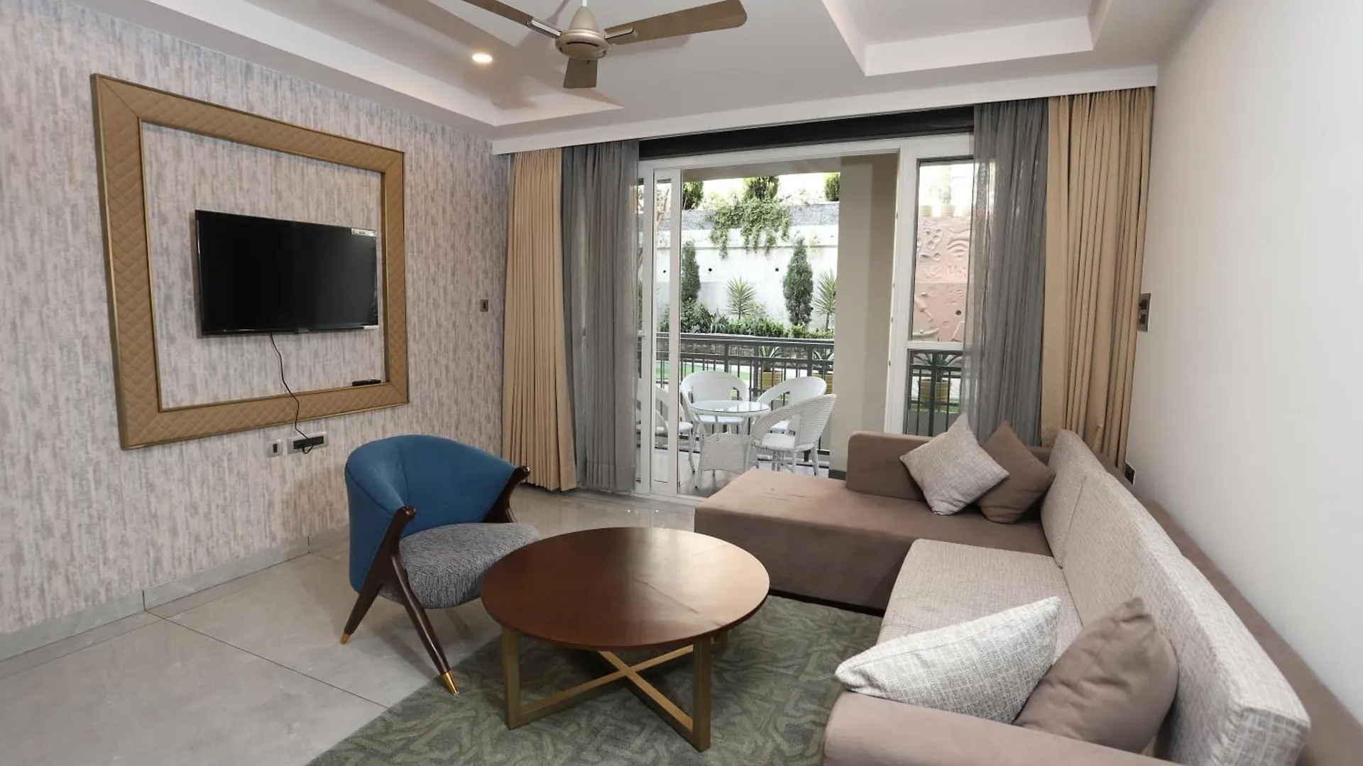 Juniper Whsiper Hotel Shimla
